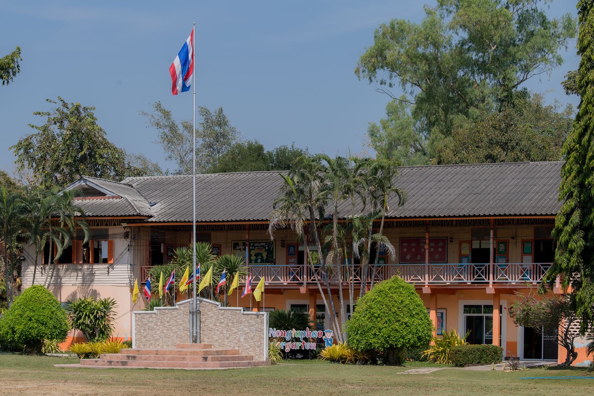 Nong Tapao School with Thai flag